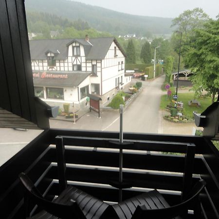 Hotel Val De La Cascade Stavelot Kültér fotó
