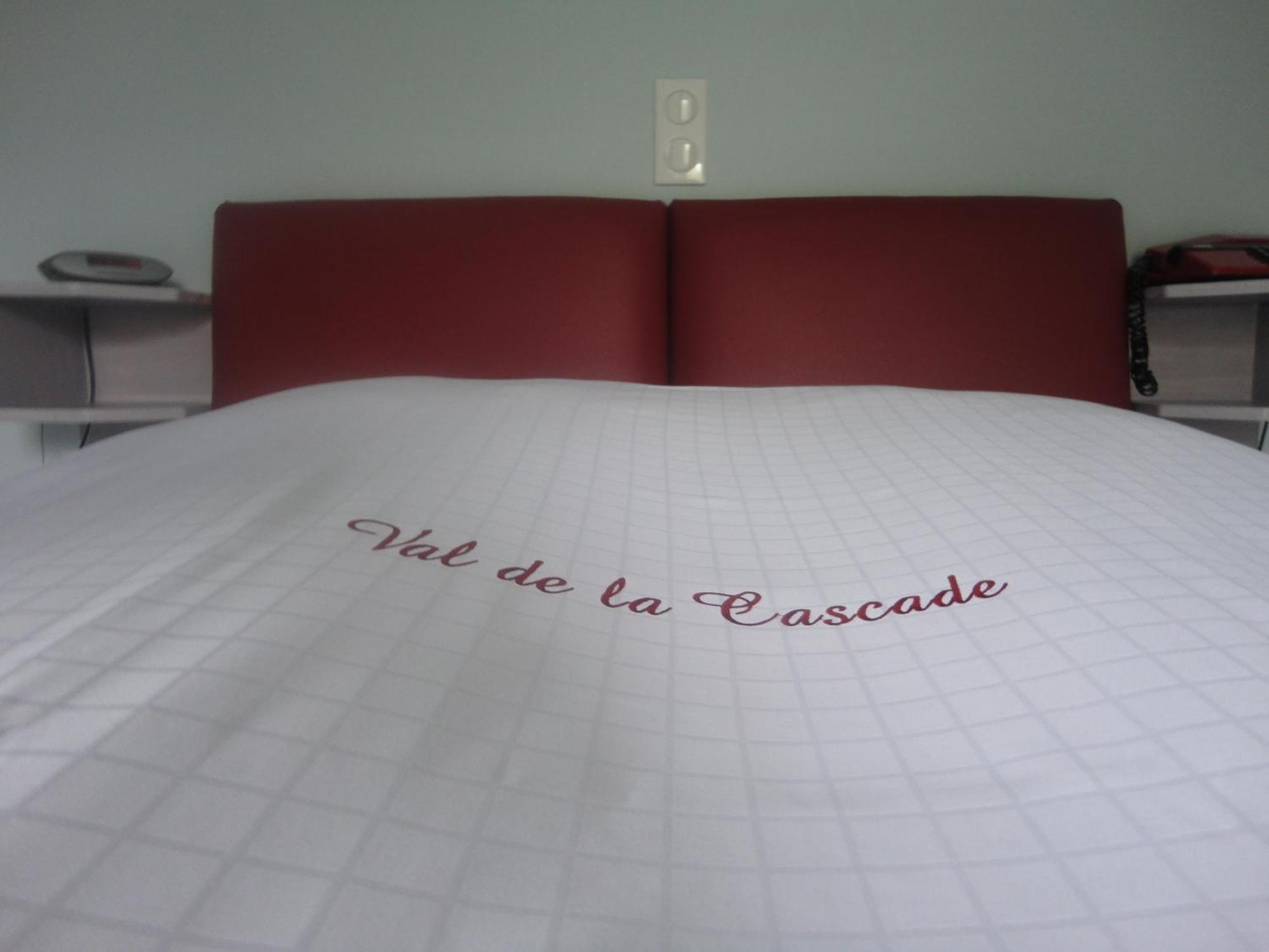 Hotel Val De La Cascade Stavelot Kültér fotó
