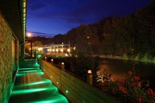 Hotel Val De La Cascade Stavelot Kültér fotó