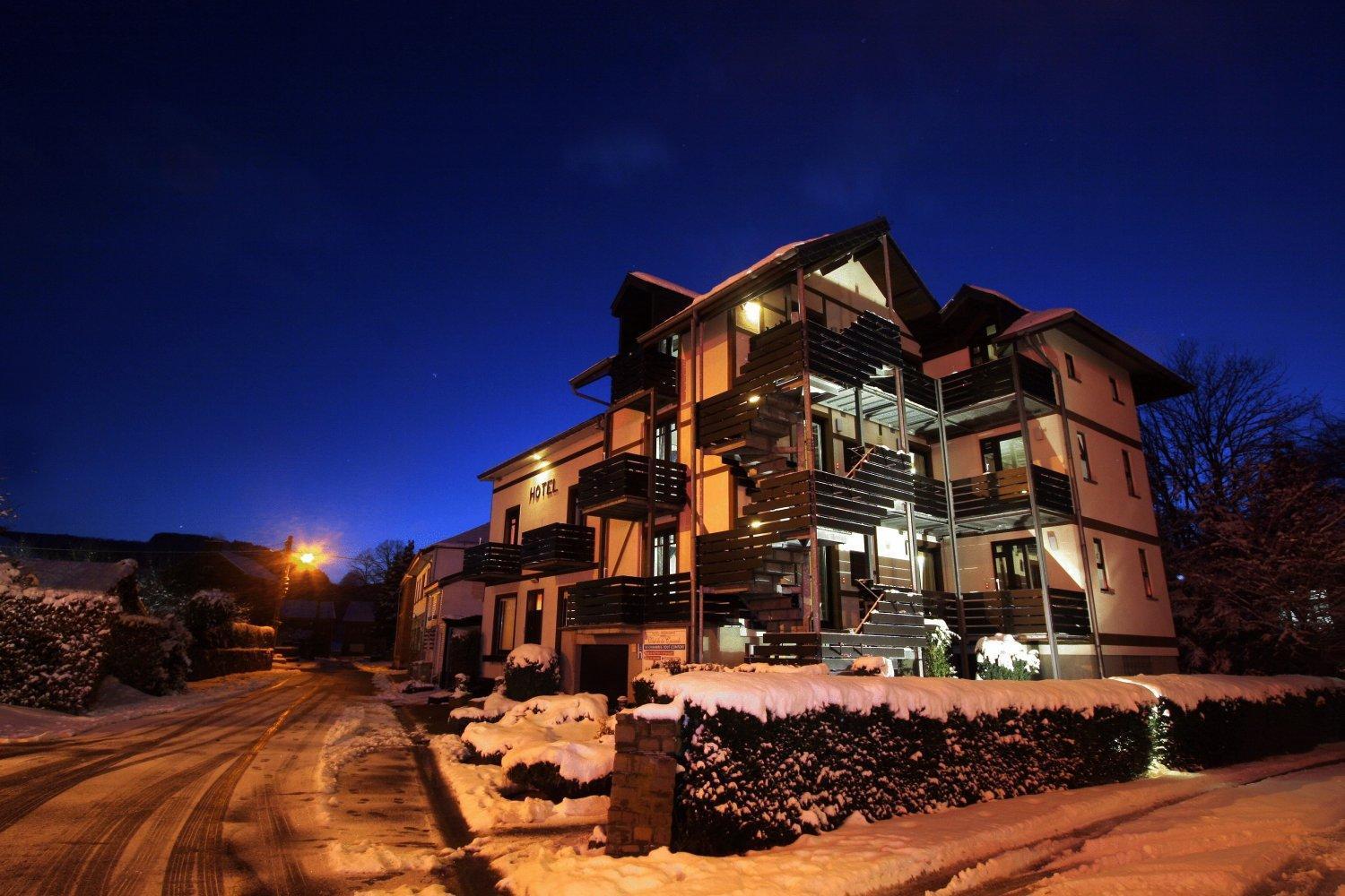 Hotel Val De La Cascade Stavelot Kültér fotó